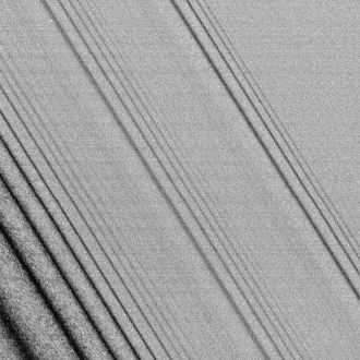 ondes de densite photographiées par Cassini