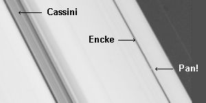 le satellite Pan découvert dans la division d'Encke